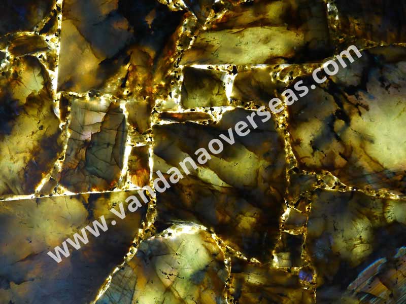 Green Labrodorite